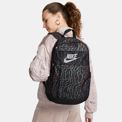 Nike Backpack (21L). Nike LU